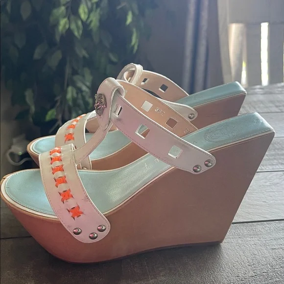 Versace Beige Leather Wood Platform Wedge - Picture 3 of 10